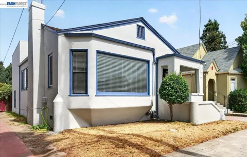 250 W Broadmoor Blvd