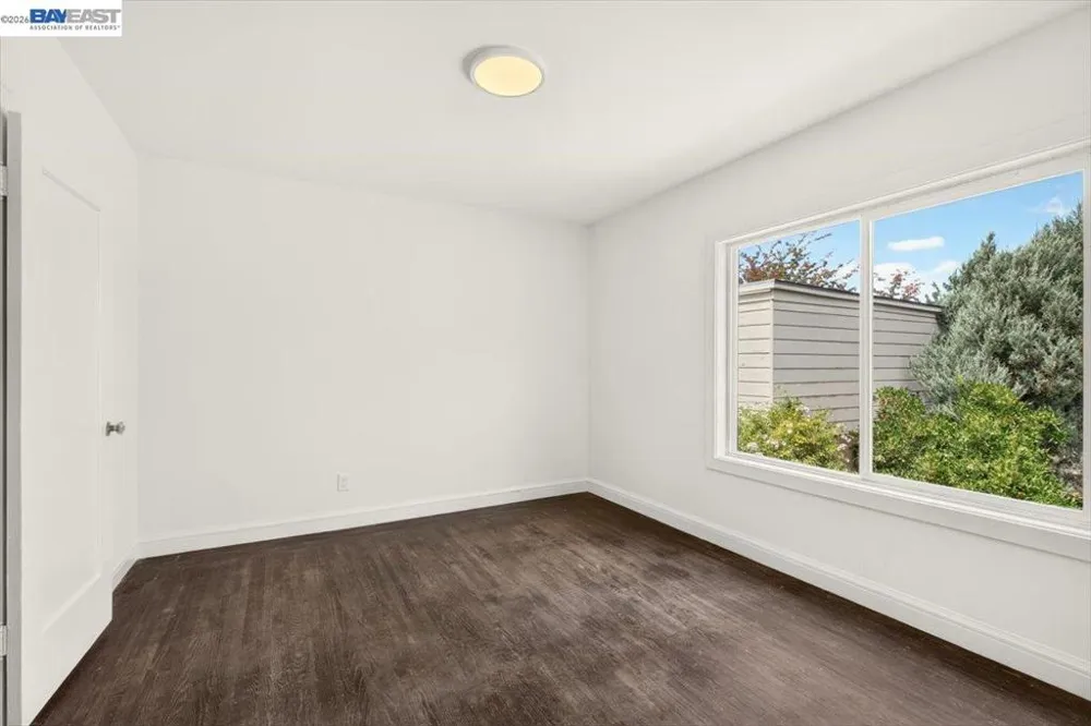 250 W Broadmoor Blvd San Leandro, CA 94577
