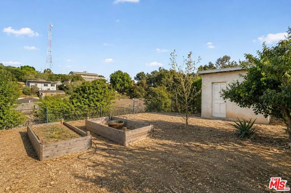 1155 Miller Avenue Los Angeles, CA 90063