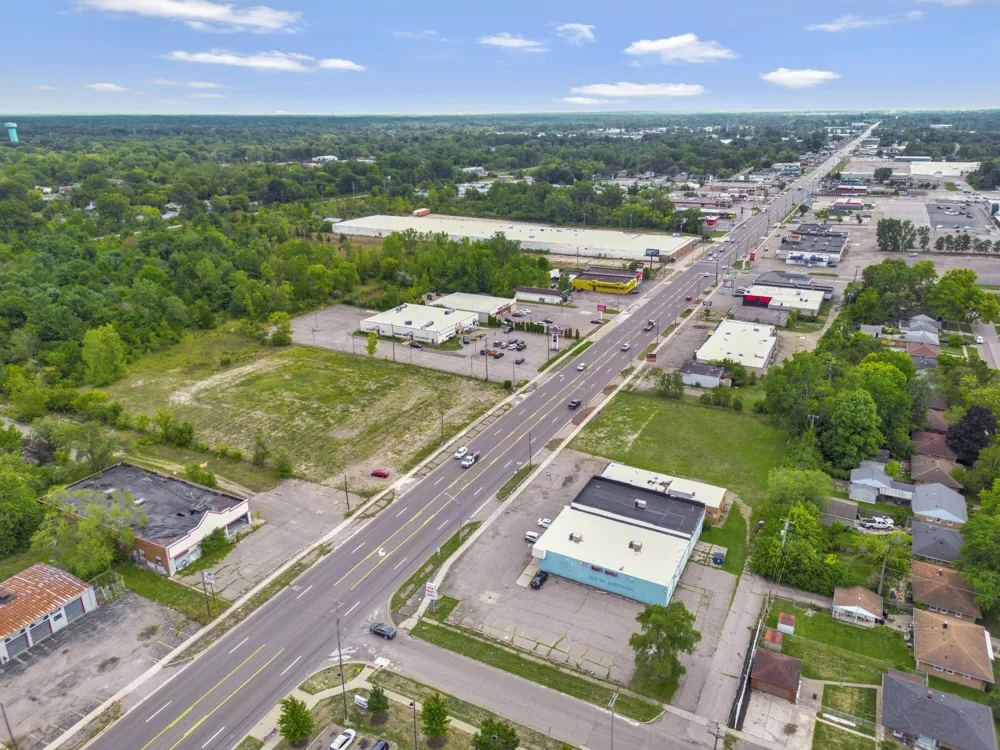 2913 S Dort Highway Flint, MI 48507