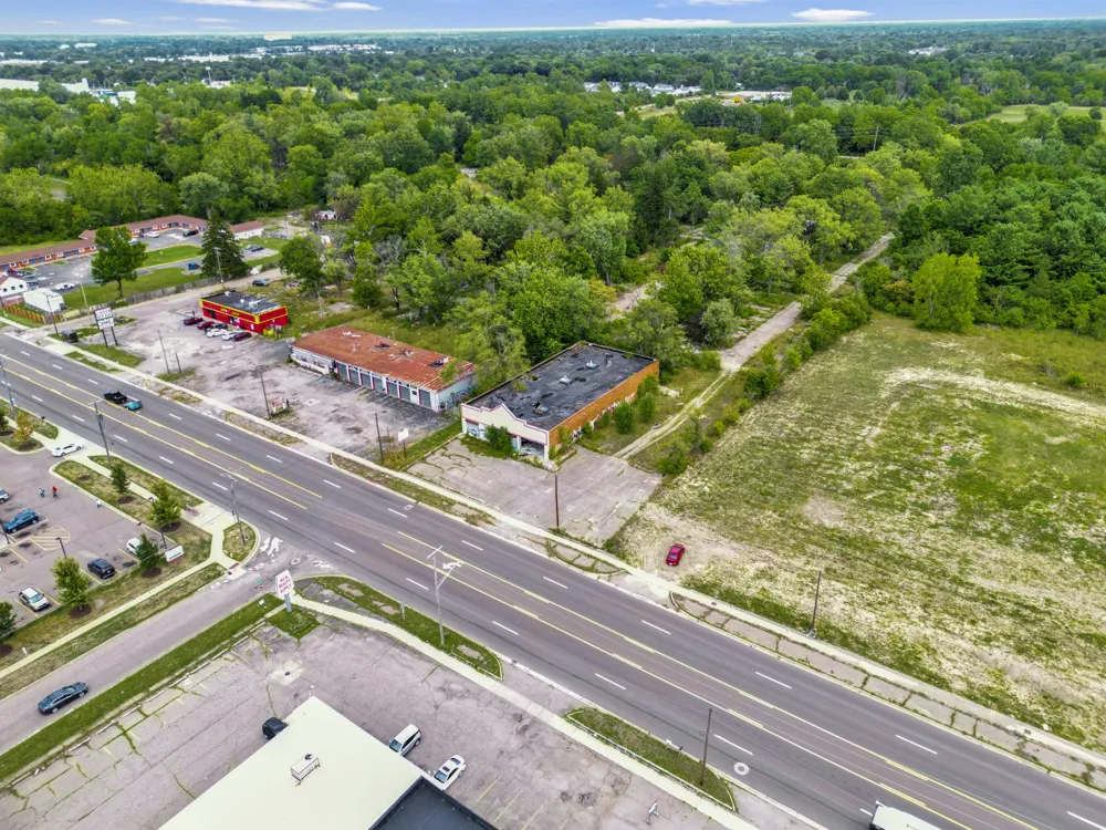 2913 S Dort Highway Flint, MI 48507