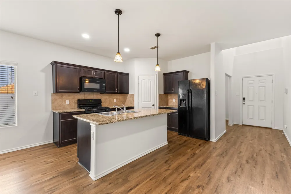 1220 Freestone Court Fort Worth, TX 76179