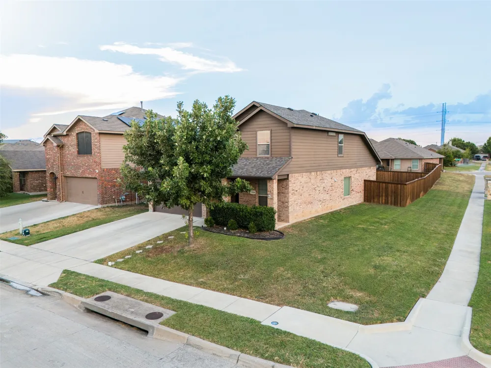 1220 Freestone Court Fort Worth, TX 76179
