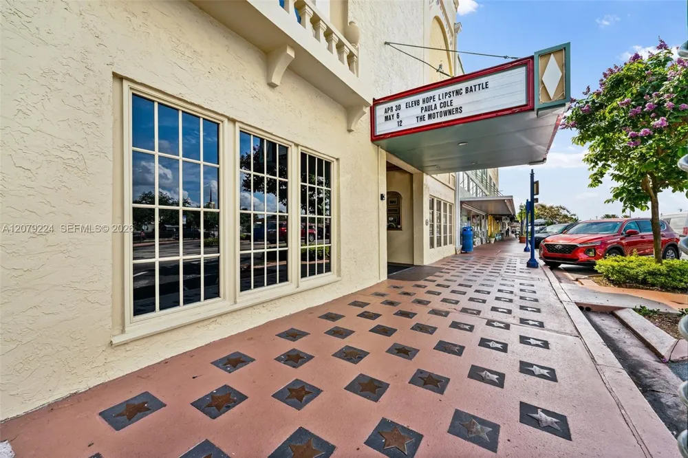 40 NE Plantation Rd #207 Hutchinson Island, FL 34996