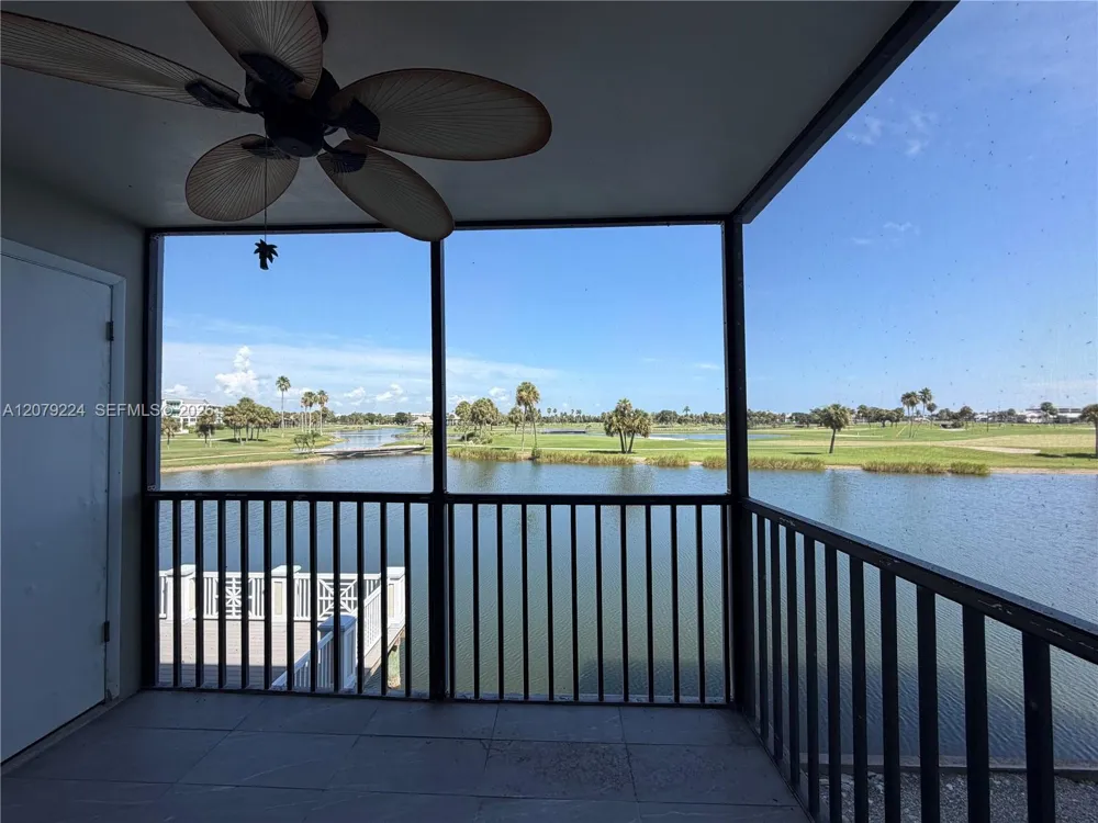 40 NE Plantation Rd #207 Hutchinson Island, FL 34996