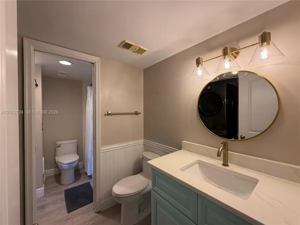 40 NE Plantation Rd #207 Hutchinson Island, FL 34996