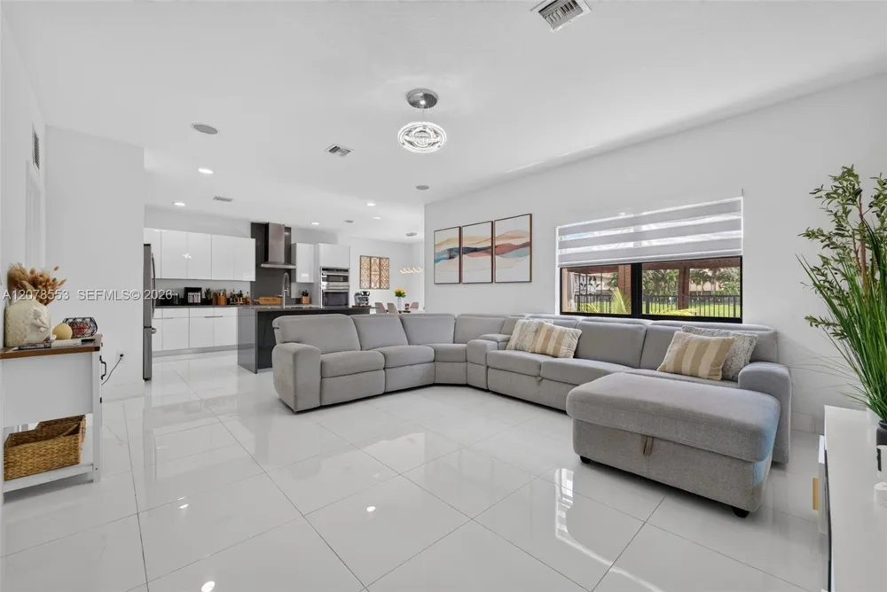 11242 SW 242nd St Homestead, FL 33032