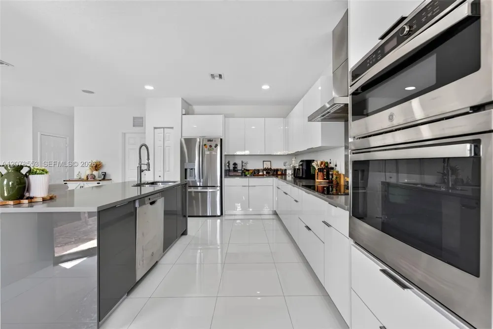 11242 SW 242nd St Homestead, FL 33032