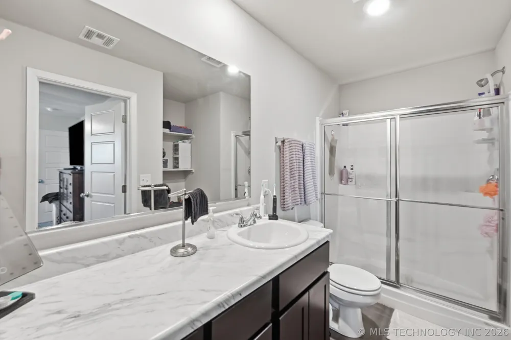 7511 E 143 STREET Collinsville, OK 74021