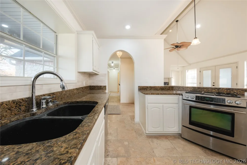 291 Cedar Ridge Road Eufaula, OK 74432