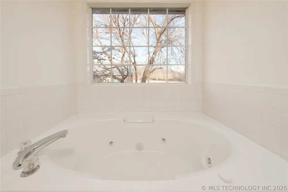 291 Cedar Ridge Road Eufaula, OK 74432