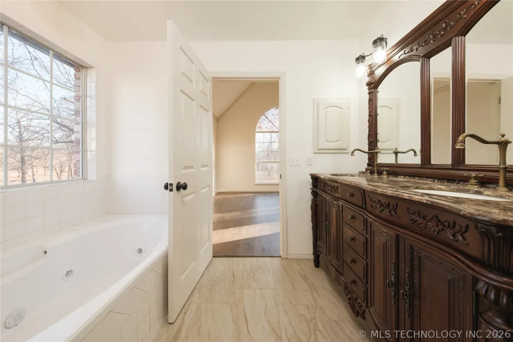 291 Cedar Ridge Road Eufaula, OK 74432