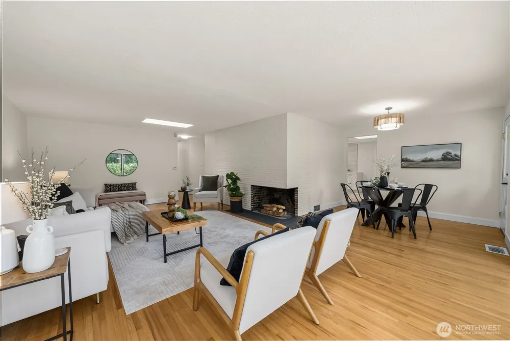 6317 Nyanza Park Drive SW Lakewood, WA 98499