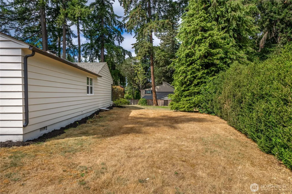 6317 Nyanza Park Drive SW Lakewood, WA 98499