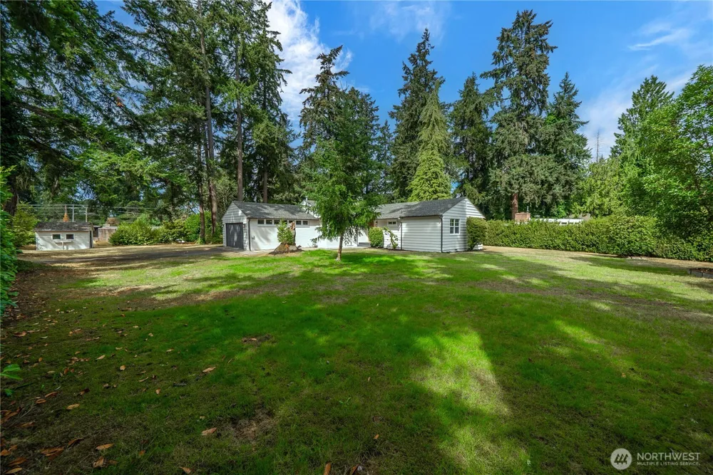 6317 Nyanza Park Drive SW Lakewood, WA 98499