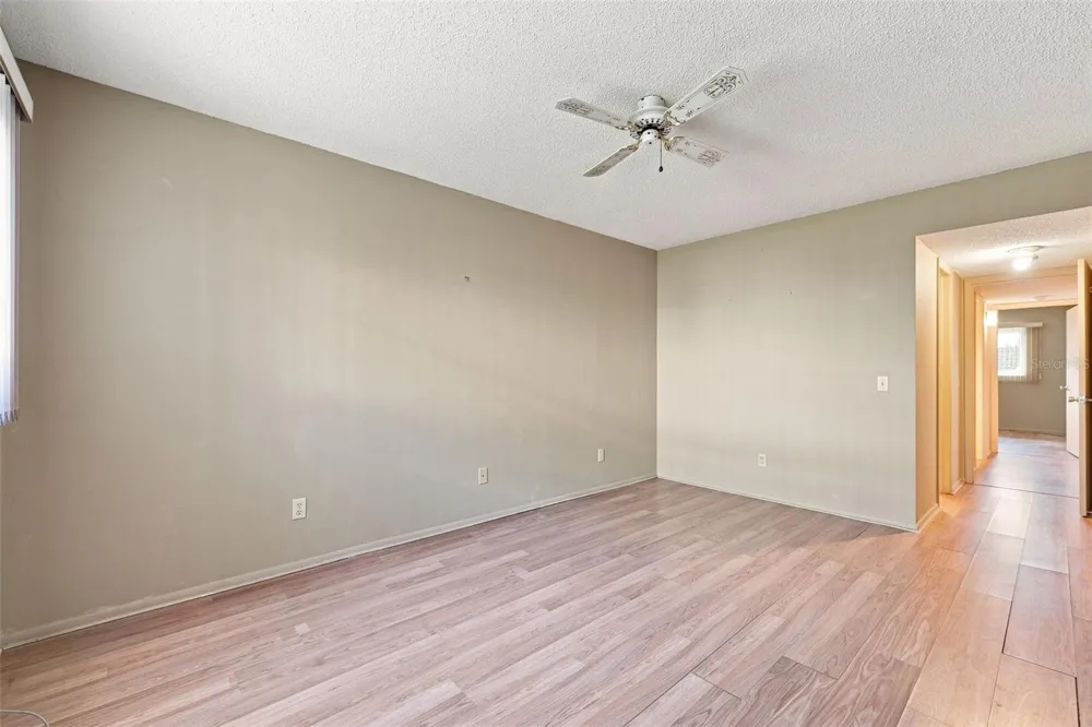 2295 BELGIAN LANE #5 Clearwater, FL 33763
