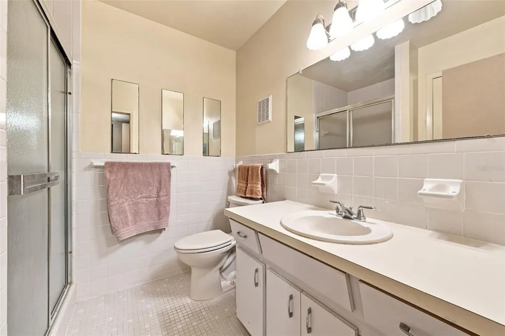 2295 BELGIAN LANE #5 Clearwater, FL 33763