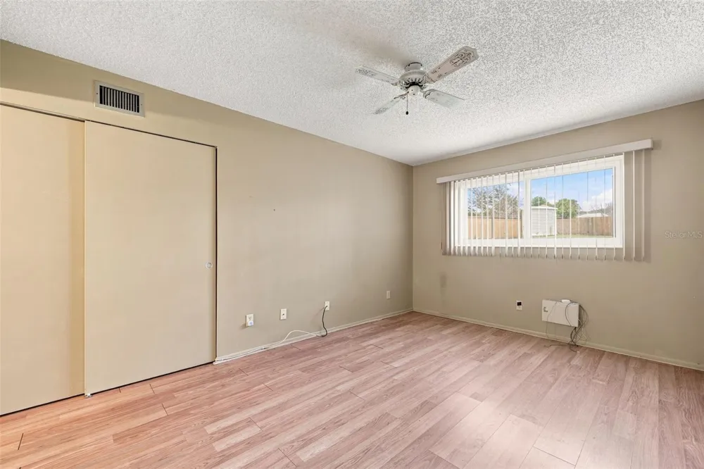 2295 BELGIAN LANE #5 Clearwater, FL 33763