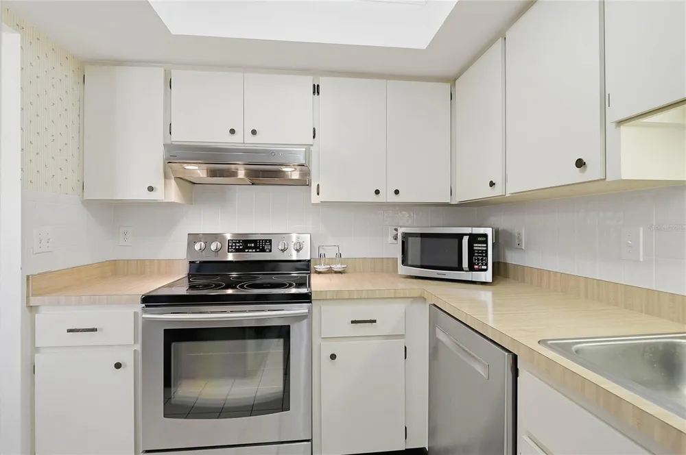 3189 GLEN ELYN BOULEVARD #3 Sarasota, FL 34237