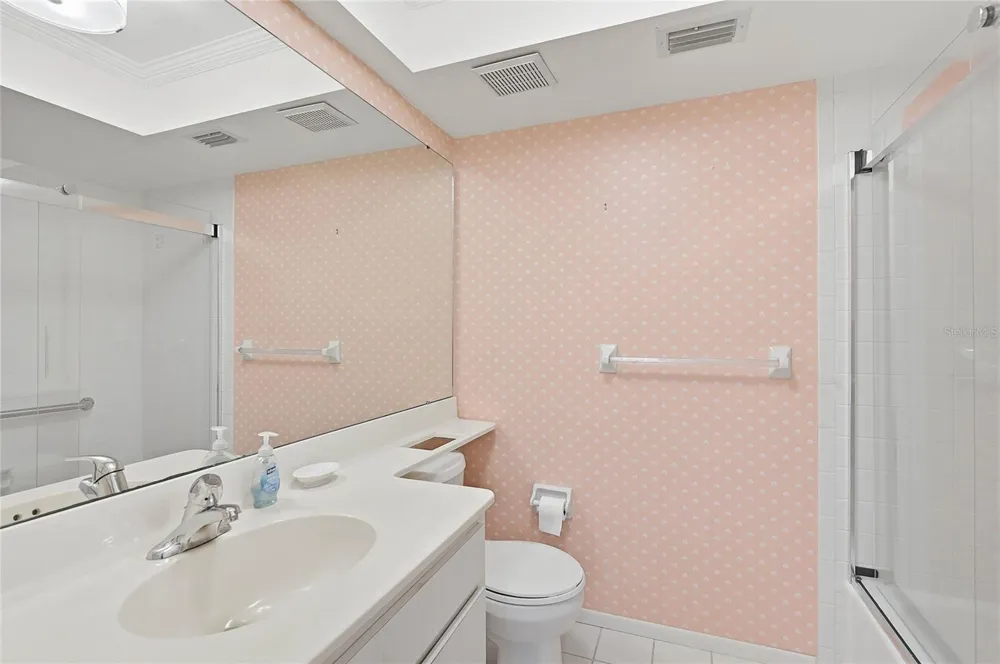 3189 GLEN ELYN BOULEVARD #3 Sarasota, FL 34237