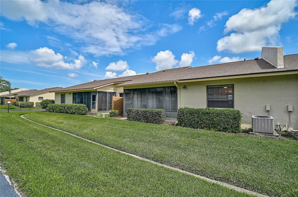 3189 GLEN ELYN BOULEVARD #3 Sarasota, FL 34237