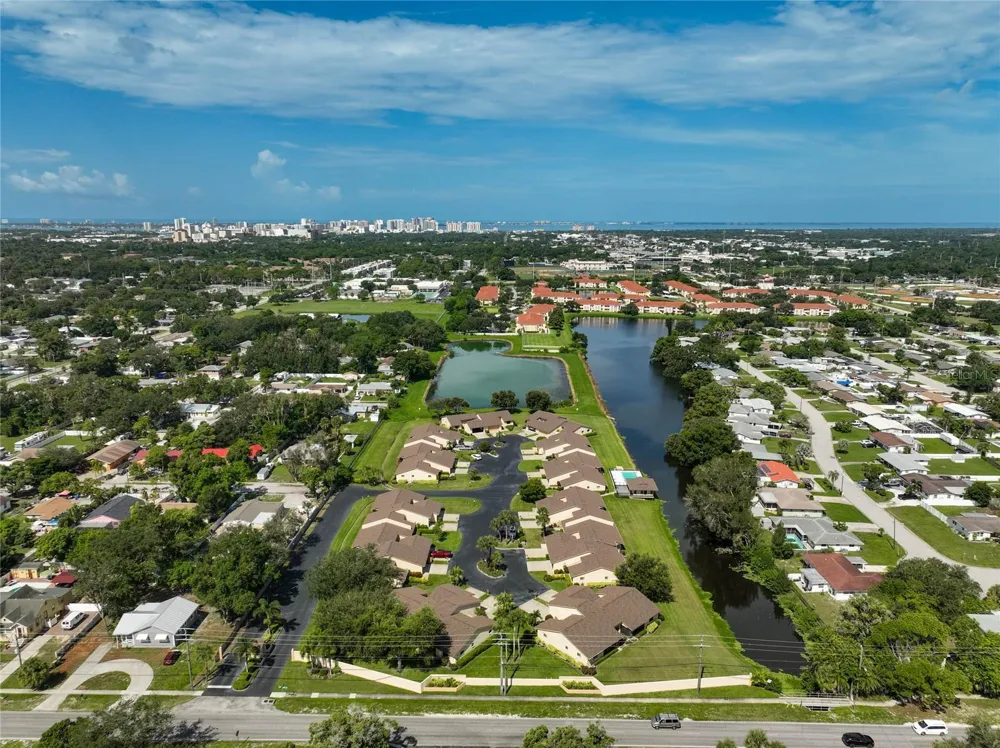 3189 GLEN ELYN BOULEVARD #3 Sarasota, FL 34237