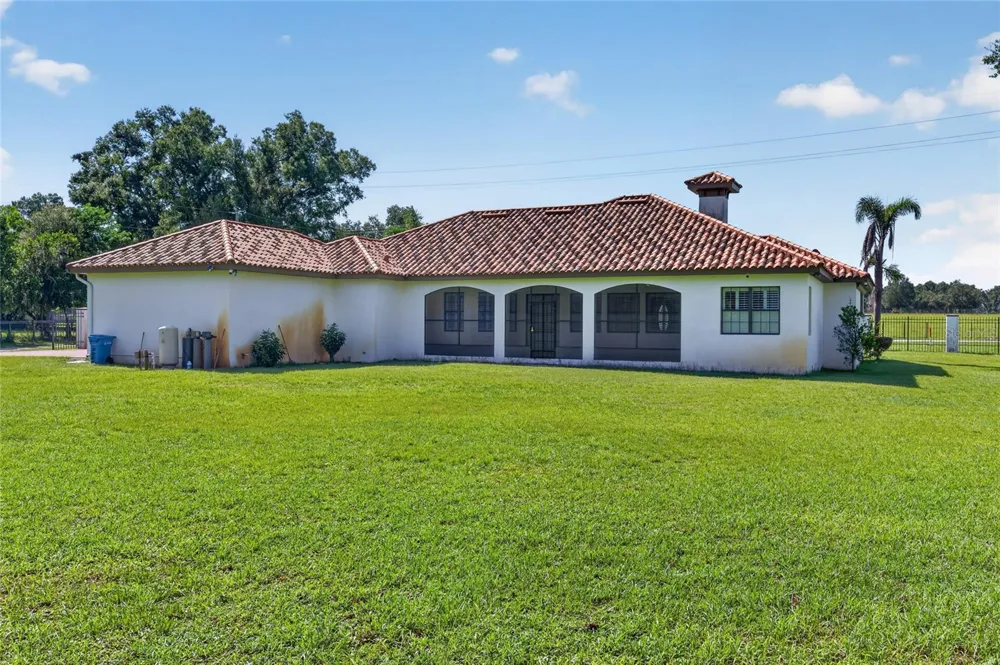 301 PRUETT ROAD Seffner, FL 33584