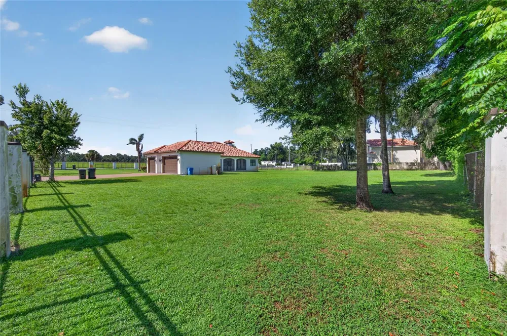 301 PRUETT ROAD Seffner, FL 33584