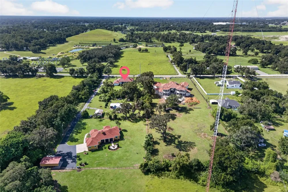 301 PRUETT ROAD Seffner, FL 33584