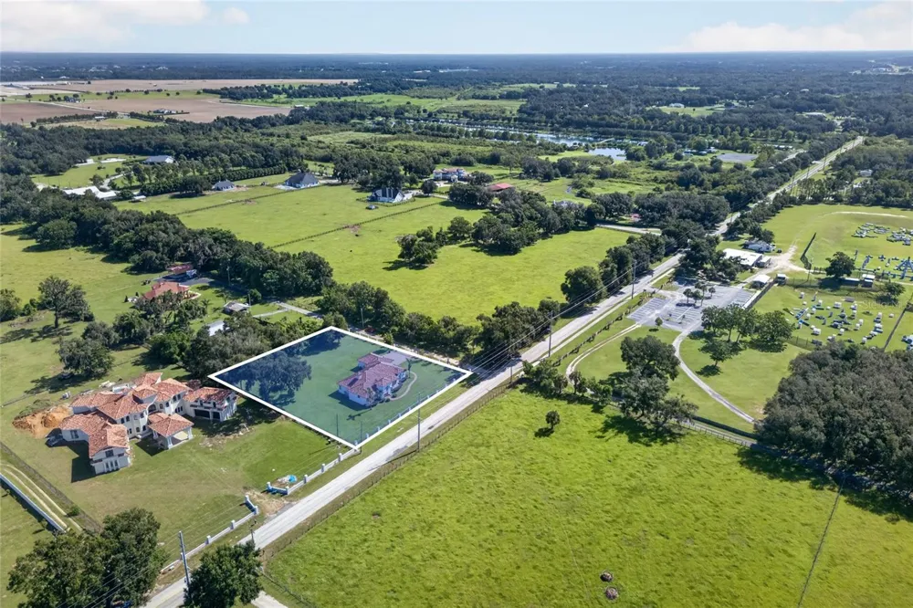 301 PRUETT ROAD Seffner, FL 33584
