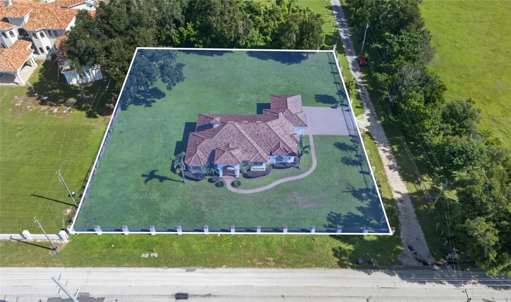 301 PRUETT ROAD Seffner, FL 33584