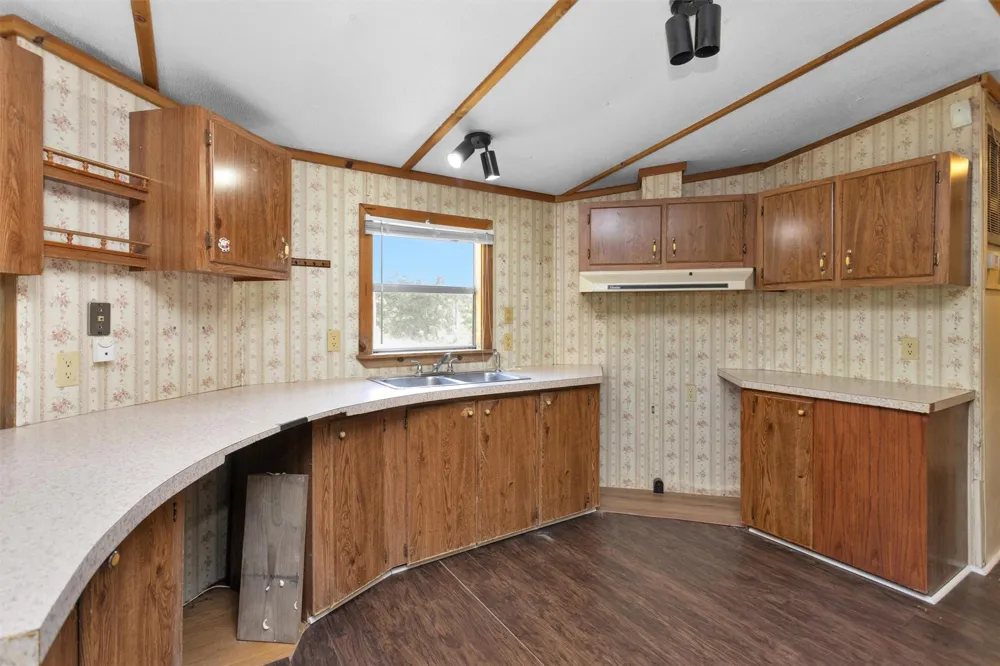 1001 County Line Road B Road #B Shepherd, TX 77371