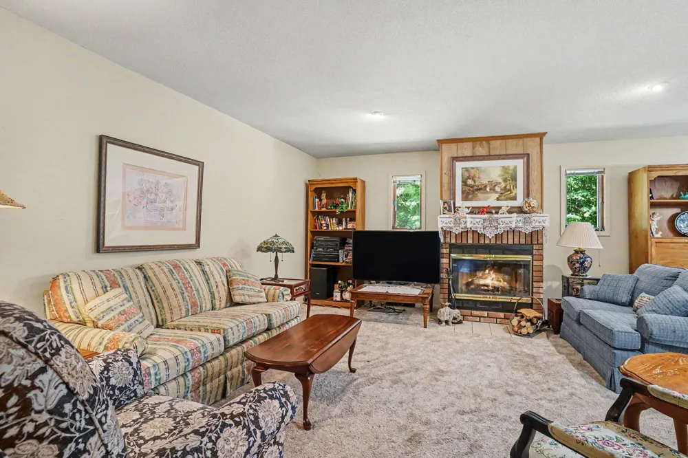 15892 152nd Avenue Spring Lake, MI 49456