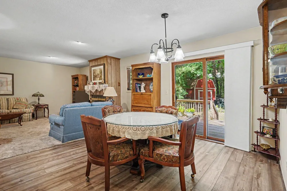 15892 152nd Avenue Spring Lake, MI 49456