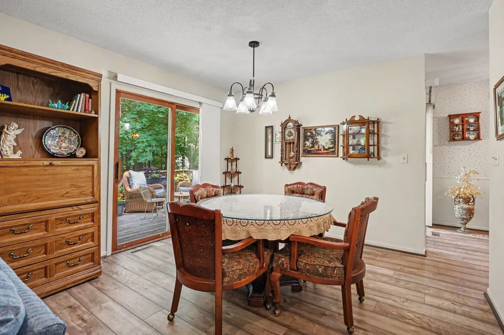 15892 152nd Avenue Spring Lake, MI 49456