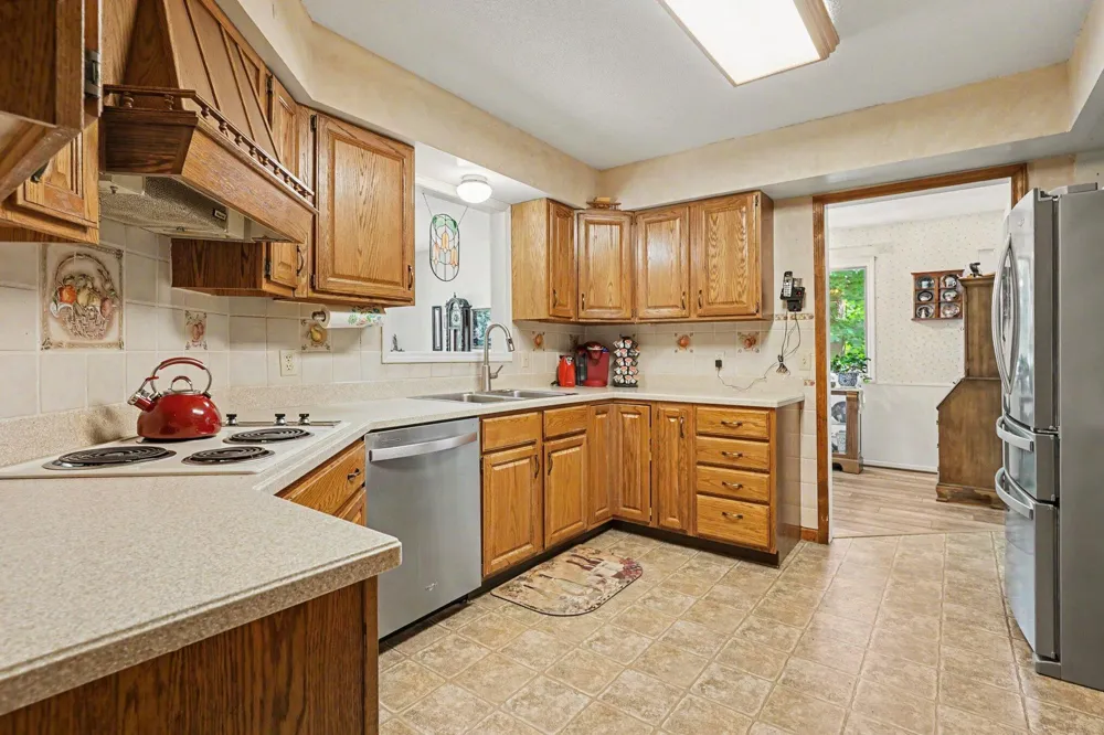 15892 152nd Avenue Spring Lake, MI 49456