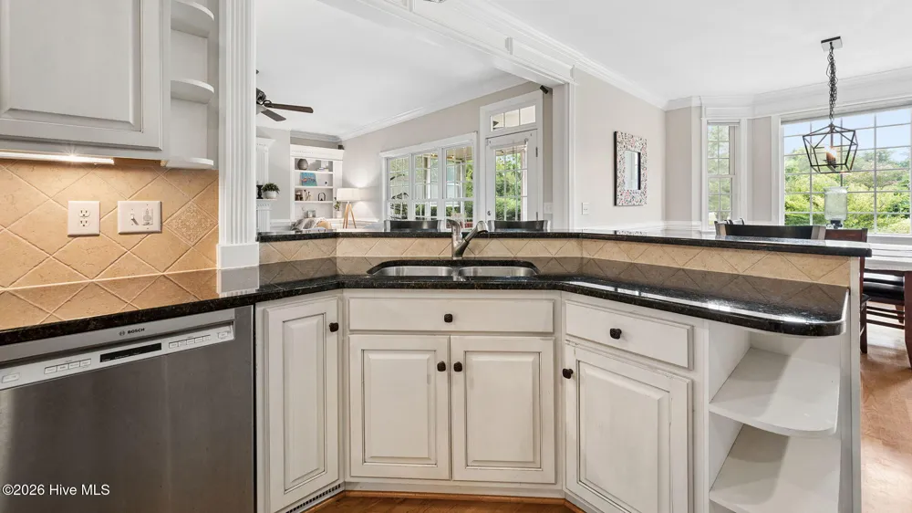 1113 Scarlet Oak Drive Greenville, NC 27858