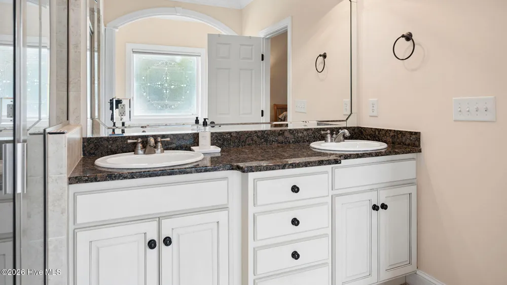 1113 Scarlet Oak Drive Greenville, NC 27858
