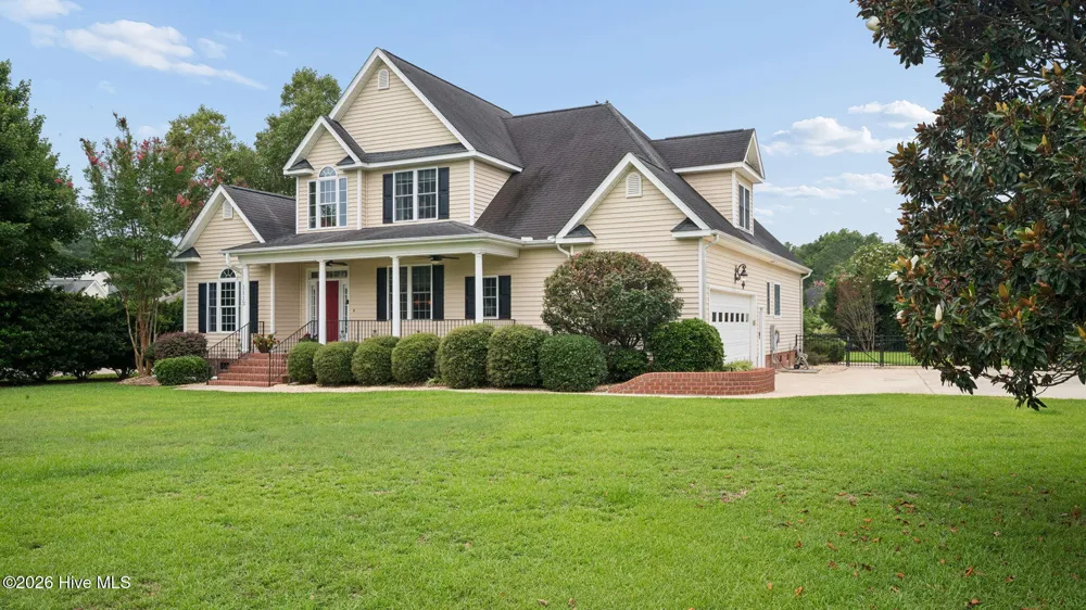 1113 Scarlet Oak Drive Greenville, NC 27858