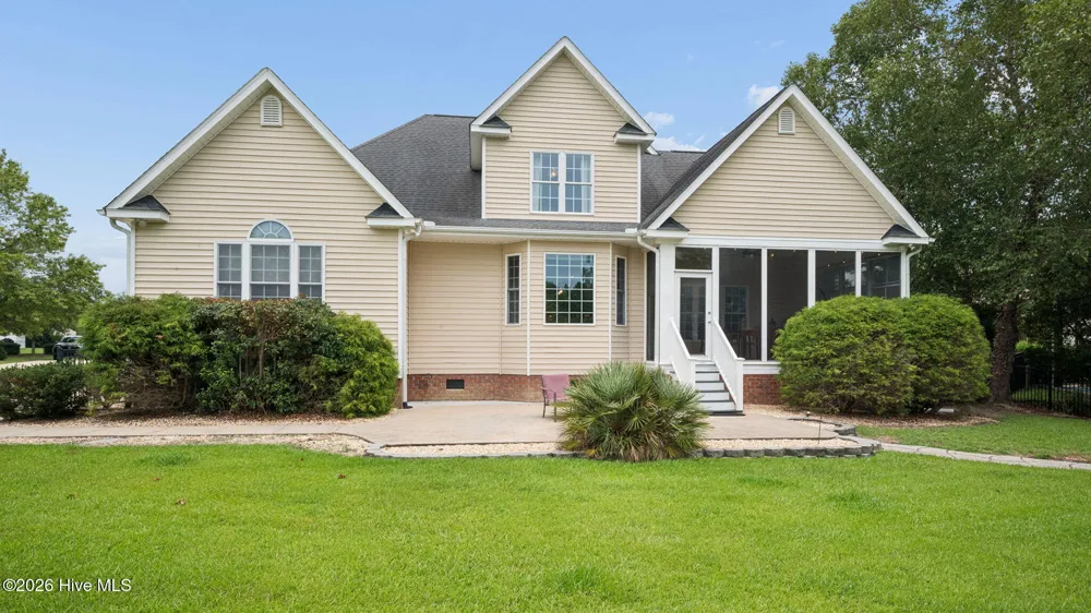 1113 Scarlet Oak Drive Greenville, NC 27858