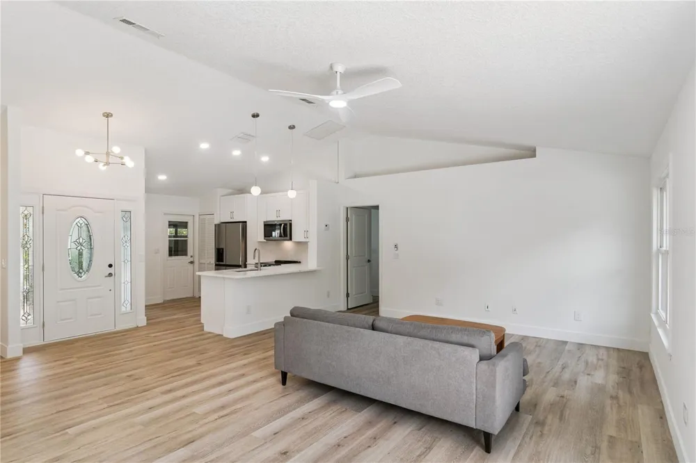 4263 SHADES CREST LANE Sanford, FL 32773