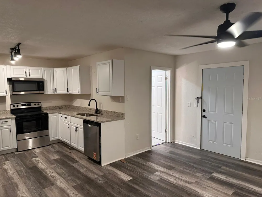 829 NE 3RD STREET #C ocala, FL 34470