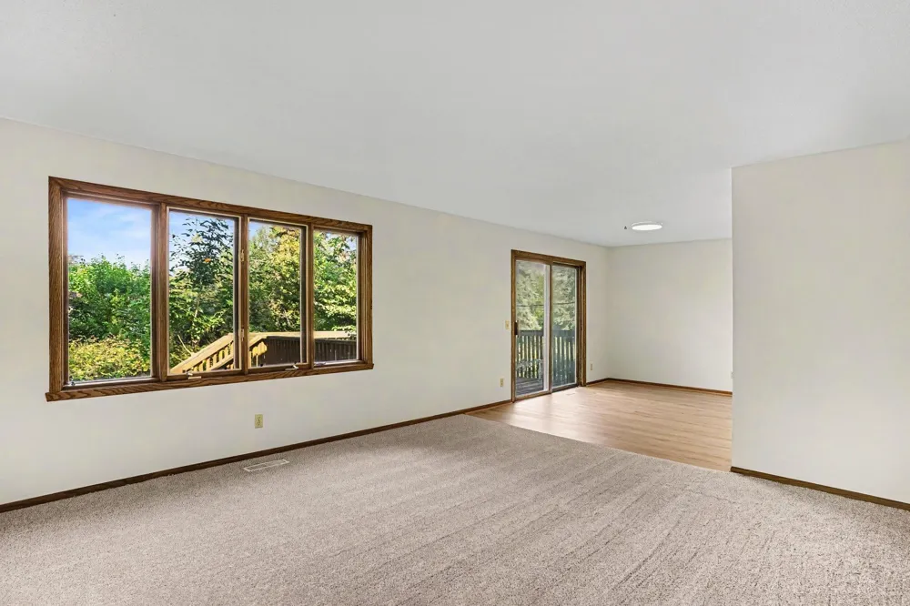 3053 Pine Ridge Drive Eagan, MN 55121