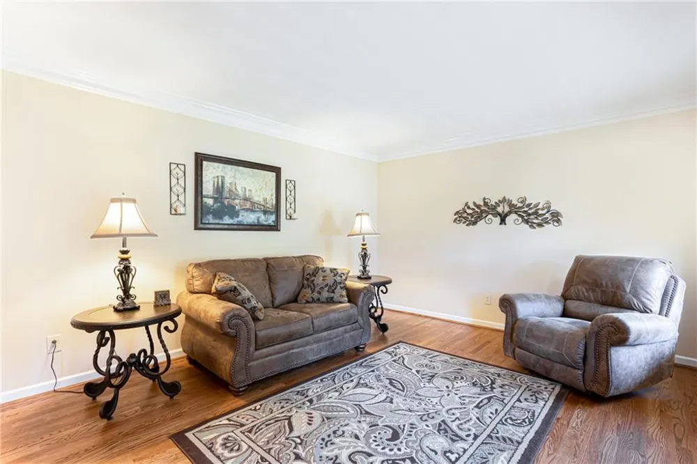 2431 Chimney Top Lane Snellville, GA 30078