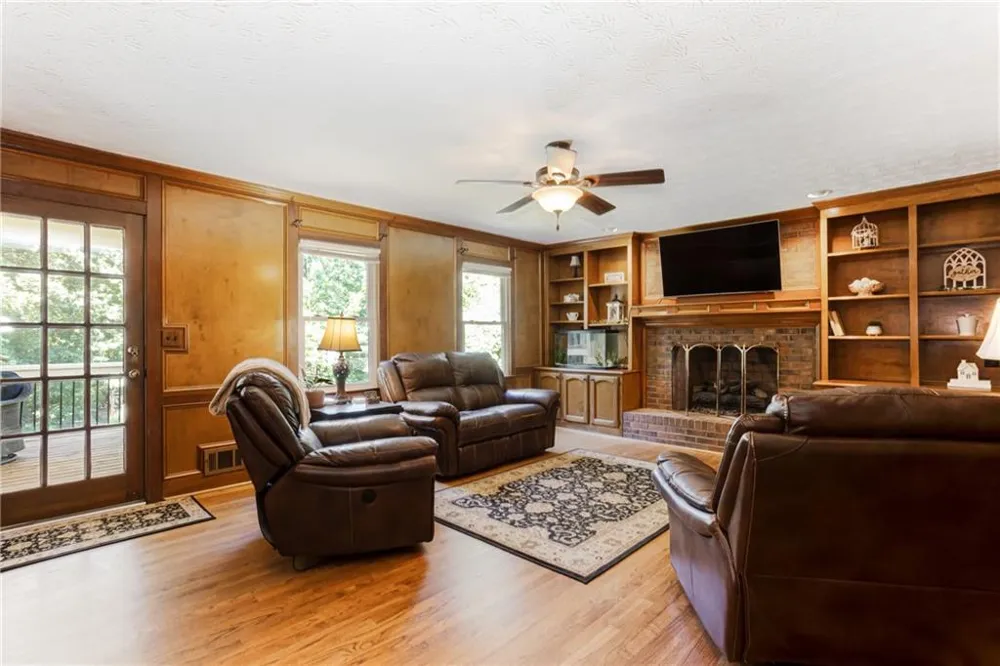 2431 Chimney Top Lane Snellville, GA 30078