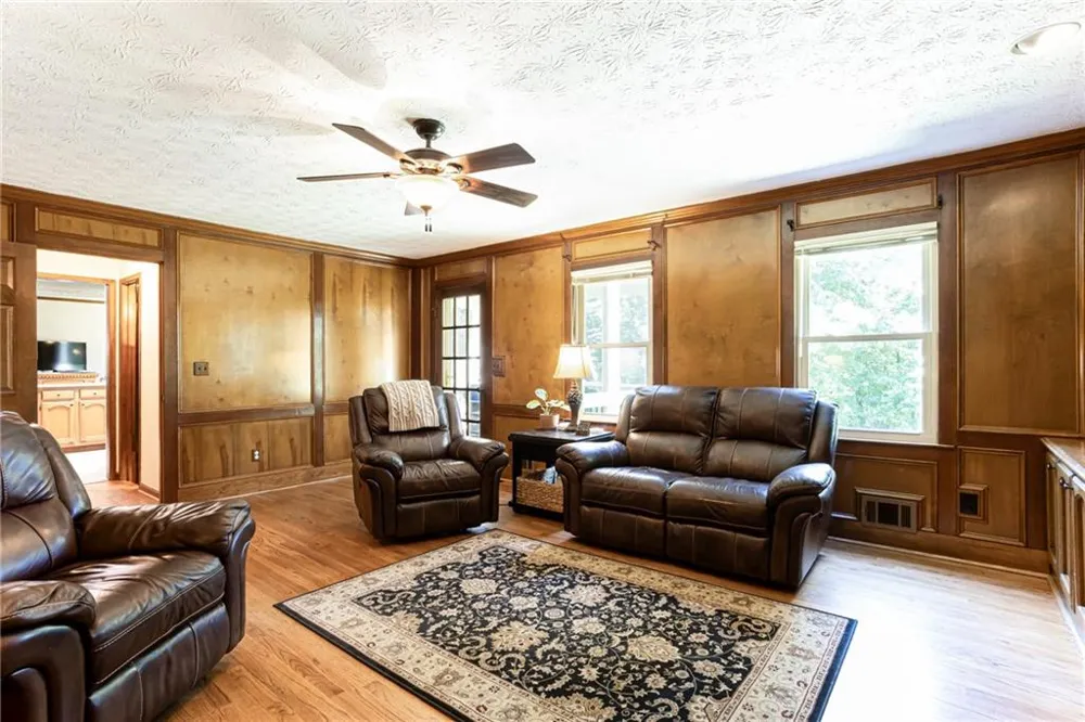 2431 Chimney Top Lane Snellville, GA 30078