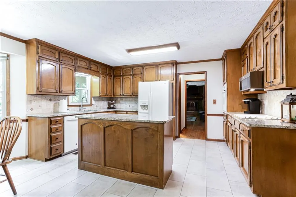 2431 Chimney Top Lane Snellville, GA 30078