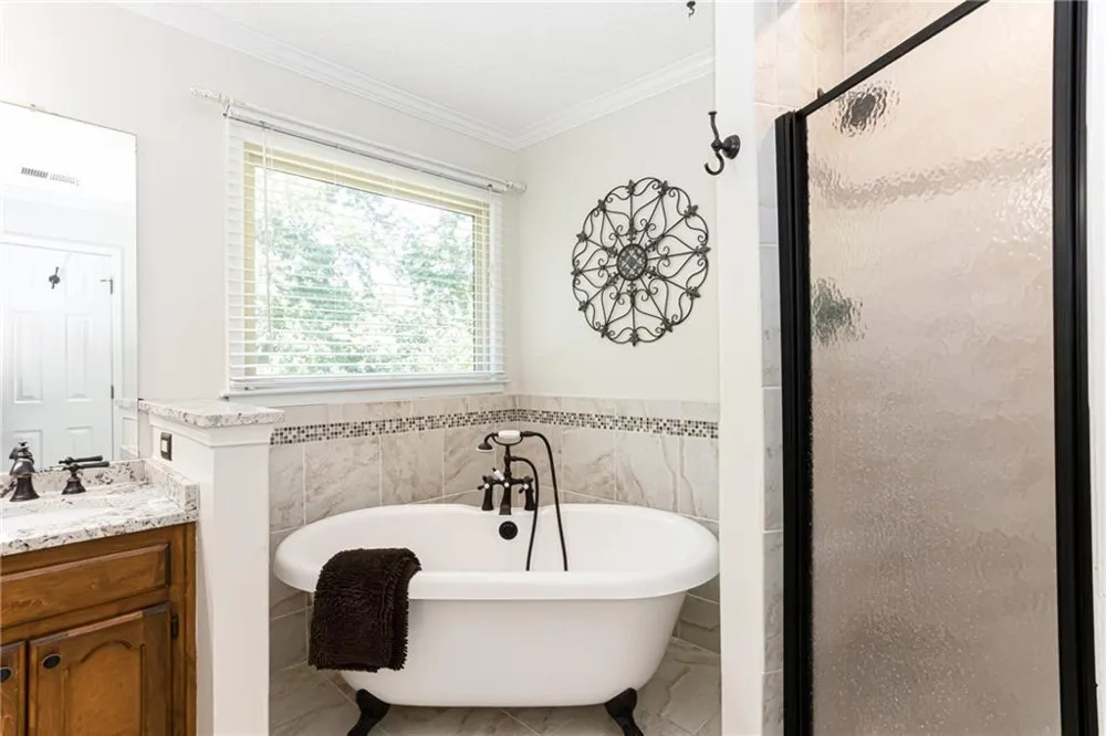2431 Chimney Top Lane Snellville, GA 30078