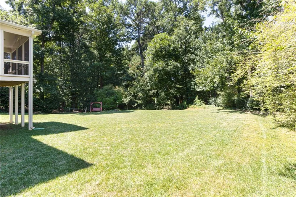 2431 Chimney Top Lane Snellville, GA 30078