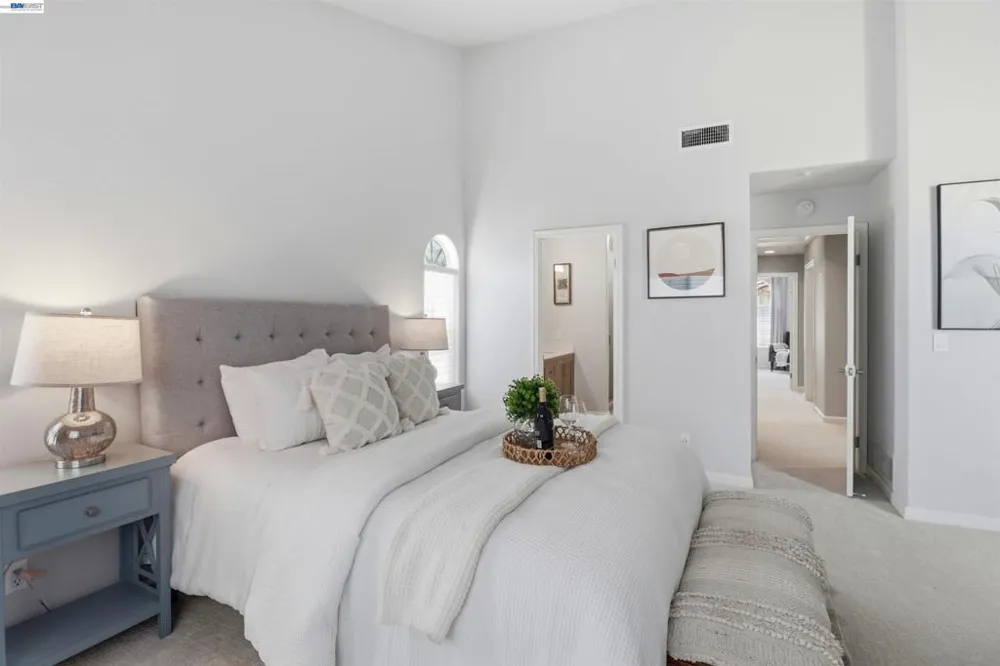 1569 Oxford St Redwood City, CA 94061